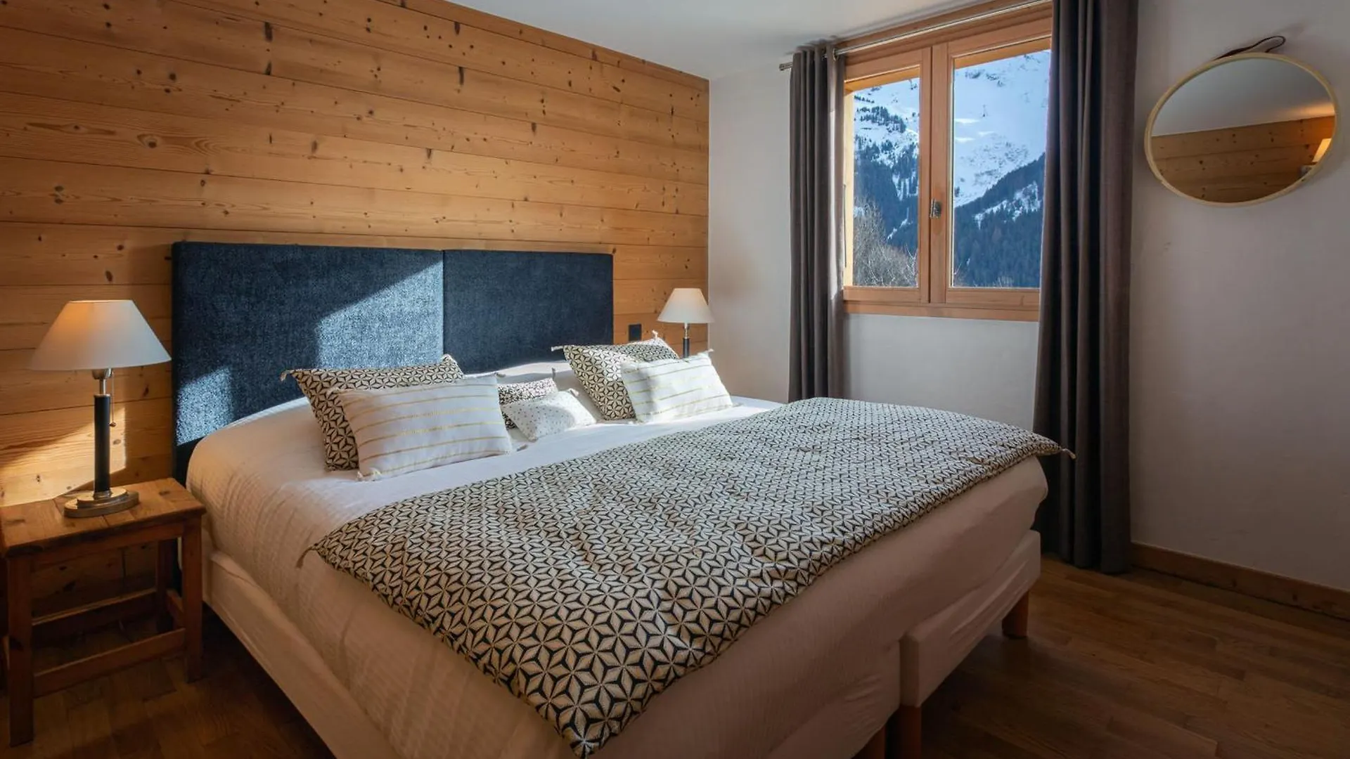 Chalet 4****, 12 Personnes, Spa Panoramique - Fr-1-304-302 La Clusaz